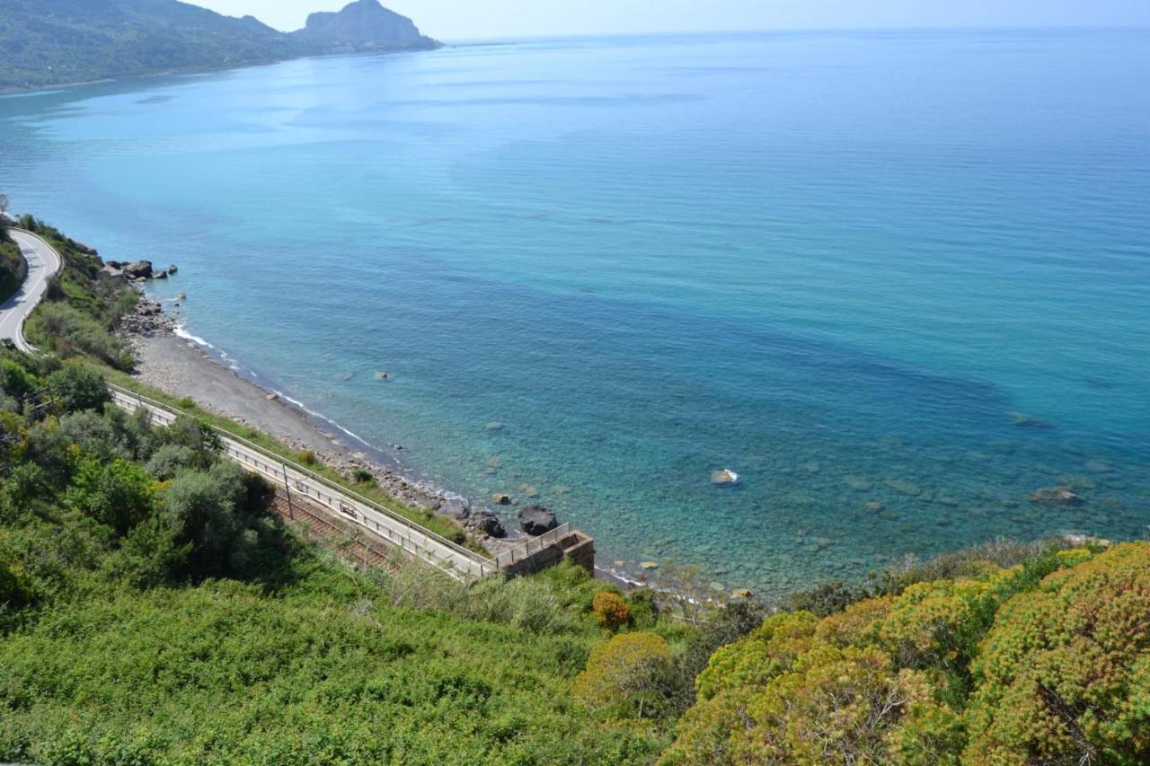 Four Season Winter Room Cefalu Ngoại thất bức ảnh
